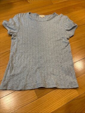 DONNI. Light Gray Ribbed Short Sleeve Top